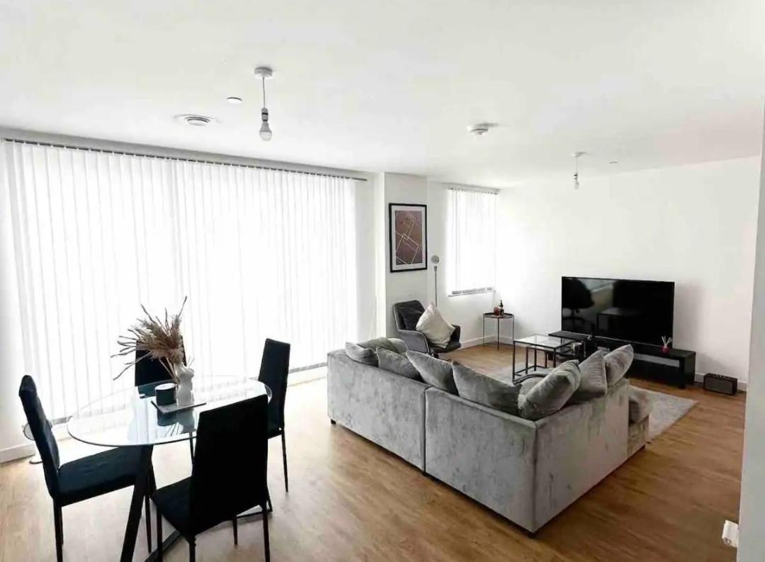 Spacious Modern 1-bedroom In Catford - Excellent Transport Links - Ideal For Long Londra